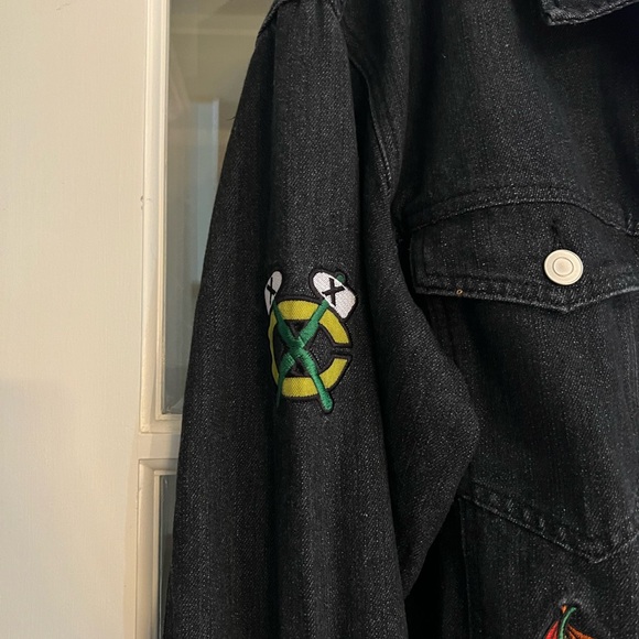 Women’s 2XL Chicago Blackhawks Jean Jacket Brand New with tags - Picture 4 of 6